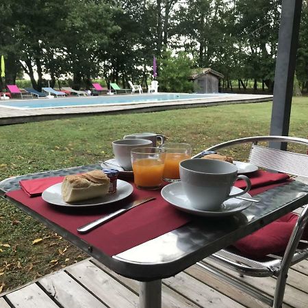 Domaine De Giron Bed & Breakfast Moulis-en-Médoc Dış mekan fotoğraf
