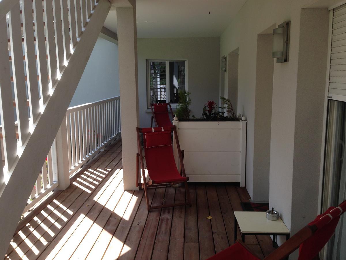 Domaine De Giron Bed & Breakfast Moulis-en-Médoc Dış mekan fotoğraf