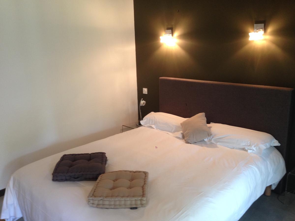 Domaine De Giron Bed & Breakfast Moulis-en-Médoc Dış mekan fotoğraf